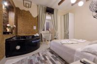 King Room with Spa Bath