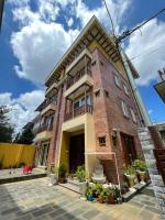 Munus Travel Home is "A Peaceful Home Away from the City" - B&B