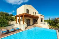 Eleni Villa