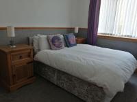 Camera Matrimoniale con Bagno in Comune 