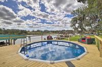 Waterfront San Jacinto River Home with Boat Slip! - B&B