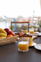 Apartment Laura Omiš - B&B Omiš