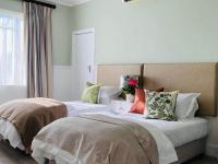 B&B De Aar - Karoo Country Guesthouse - Bed and Breakfast De Aar