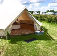 B&B Flamborough - Wold Farm Bell Tents - Bed and Breakfast Flamborough