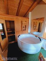 Studio with Spa Bath