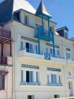 Le COURLIS vue panoramique sur la mer, balcons - B&B