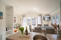 Ferienhaus "Ostseeperle" mit kostenfreier Saunanutzung, Grundstück Umzäunt - Chambres d’hôtes Scharbeutz