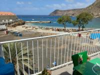 Tweepersoonskamer met Balkon en Uitzicht op Zee