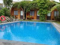 Chambre Lit King-Size - Vue sur Piscine