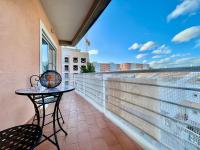 Apt TR - with pool and parking - Bed and Breakfast Armação de Pêra