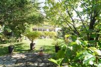 Freundliche Ferienwohnung (Souterrain) mit Gartenmitbenutzung im Haus Lotus - B&B Bad Urach