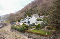 B&B Arrochar - Rossmay House - 4 Bedroom Scottish Villa with waterfront / mountain views - Bed and Breakfast Arrochar