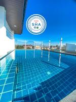 DE LUXE BOUTIQUE & rooftop - B&B Chiang Mai