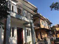 Zedekiah’s Apartments and Transient House with private swimming pool 2 - B&B