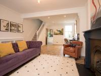 B&B Windsor - Pass the Keys Cheerful Roomy 6 Sleeper in Central Windsor with Garden - Bed and Breakfast Windsor