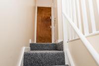 Shirley house 2, Self Catering Guest House, Self Check in, Smart locks, 10 min Walk to Southampton General, Aspire and Princess Anne Hospitals, Access to Fully Equipped Kitchen, Excellent Transport Links, Ideal for Longer Stays and Hospital Shifts - B&B