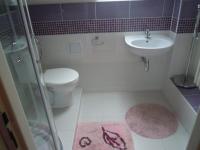 Fünfbettzimmer mit externem, eigenen Badezimmer
