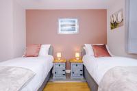 B&B Broughton - Relaxing 3 Bedroom Chester Home with garden - Bed and Breakfast Broughton