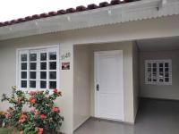 Casa com wi-fi - Próxima à Universidade e Oktoberfest - B&B