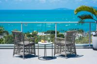 Ocean Dreams On Airlie 2 Bedroom - B&B Airlie Beach