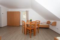 Vierbettzimmer mit eigenem Bad