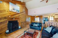 Five Bedroom Holiday Home