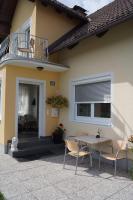 Ferienwohnungen Rasinger - Bed and Breakfast Schiefling am See