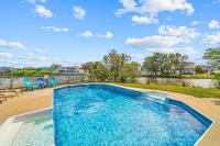 Six Bedroom Holiday Home