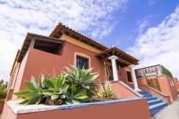 Villa with Garden View