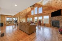 Curb-Free Chalet - B&B