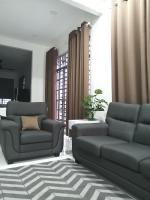 B&B Dungun - Simple Home by Aimie Fully Aircond - Bed and Breakfast Dungun