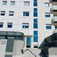 Precioso Piso Monzón Terraza, PARKING,PISCINA,zona de juegos - Chambres d'hôtes Monzón