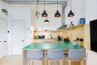 The Plywood Flat, Modern Style In A Traditional Tenement - Chambres d'hôtes Édimbourg