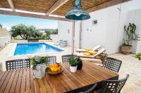 B&B Tavronitis - Villa Diktina with private pool sea view - Bed and Breakfast Tavronitis