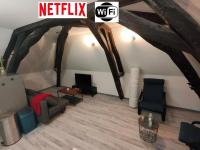 LA MACHINE Sous Combles - B&B