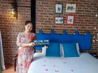 Halo Bay Homestay - B&B