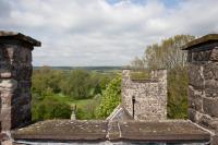 Welsh Gatehouse, Historic Castle which can cater for Electric Vehicle - B&B Mathern