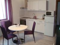 One-Bedroom Apartment with Garden View