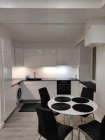 Alexi Apartments - Newly Renovated Apt in the Heart of the City near to Railway Station and Nokia Arena - Chambres d'hôtes Tampere