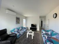 4 bedroom home fully furnished in Papakura, Auckland - B&B Auckland