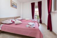 B&B Trogir - Cozy 1-bedroom apartment near the center of Trogir - Bed and Breakfast Trogir