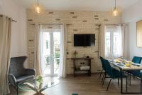 Deluxe Town Hall Square Flat in Historical Center 2 - B&B