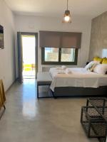 Studio with Sea View