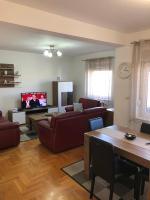 B&B Sombor - S-Lux apartman - Bed and Breakfast Sombor