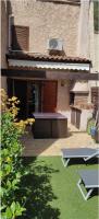 Maison au calme dans pinède, plages à 12min à pied - Chambres d'hôtes Sanary-sur-Mer