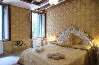 La Residenza di Carlo close to Piazza San marco - B&B Venecia