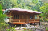 Bungalow with Garden View