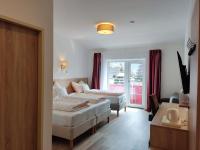 Comfort Triple Room with Shower