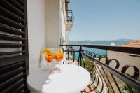 Triple Room with Balcony and Sea View