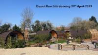 Peacock Lake Glamping - Bed and Breakfast